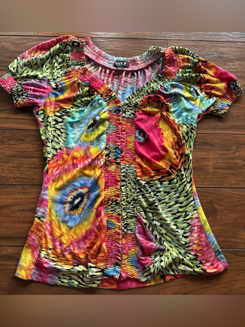 Allen B. by Allen Schwartz blouse.
Women's size large. NWOT